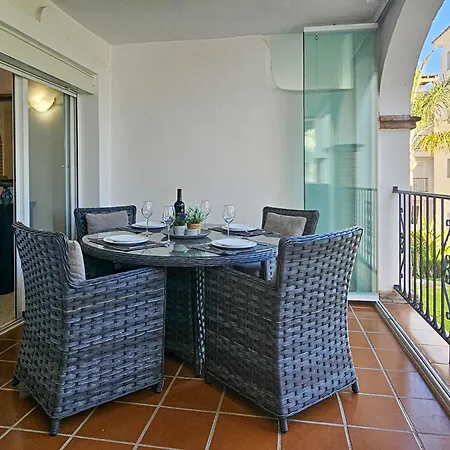 Two Bedroom Golf Side Apartment, Golf