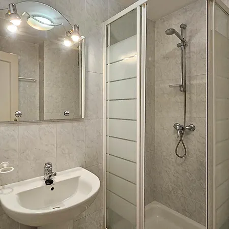 Two Bedroom Golf Side Apartment, Golf Appartement *