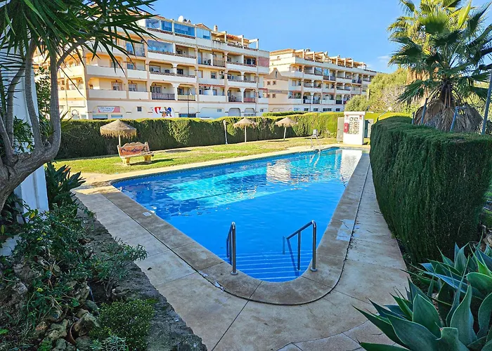 Two Bedroom Golf Side Apartment, Golf Lägenhet *