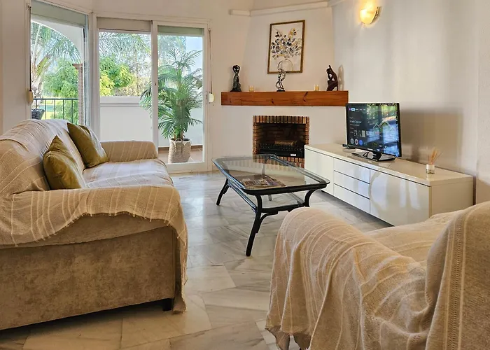 Two Bedroom Golf Side Apartment, Golf Lägenhet *