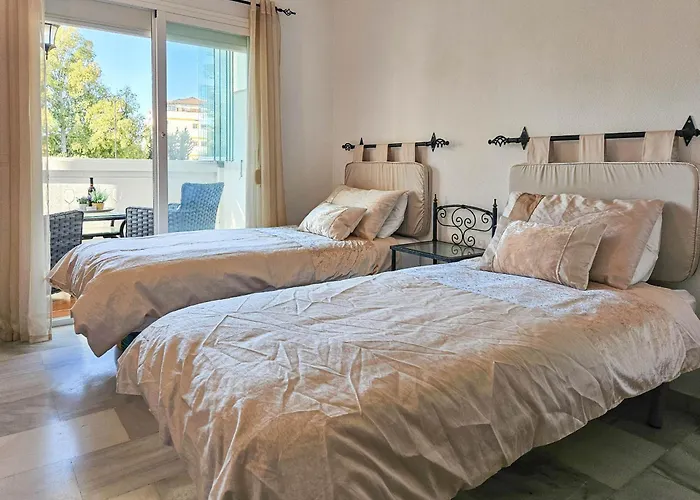 Two Bedroom Golf Side Apartment, Golf