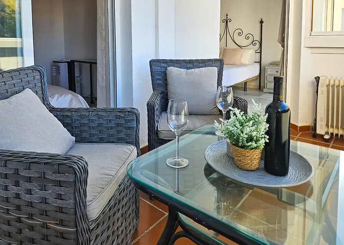 Two Bedroom Golf Side Apartment, Golf Lägenhet *