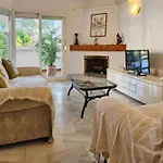 Two Bedroom Golf Side Apartment, Mijas Golf Apartmán *