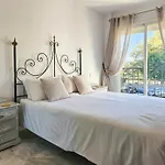 Two Bedroom Golf Side Apartment, Golf