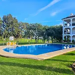 Two Bedroom Golf Side Apartment, Golf 米哈斯科斯塔