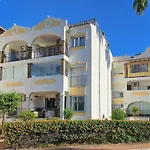 Two Bedroom Golf Side Apartment, Golf 米哈斯科斯塔