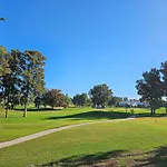 Two Bedroom Golf Side Apartment, Golf 公寓 米哈斯科斯塔