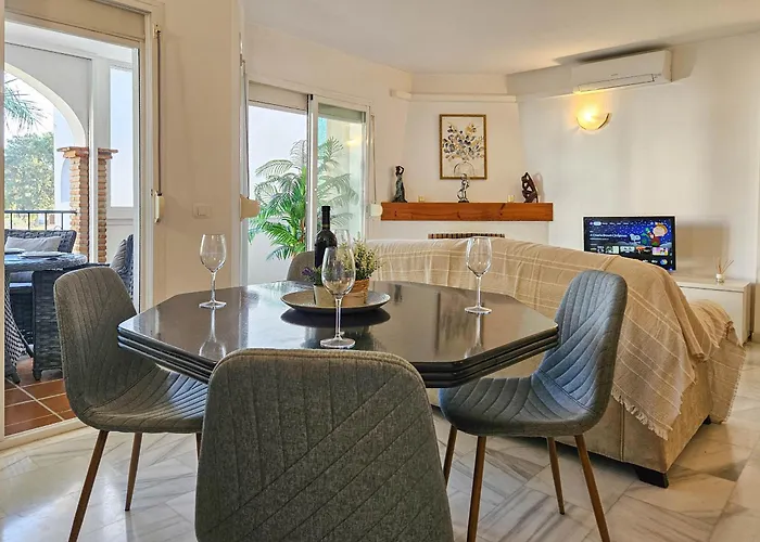 Two Bedroom Golf Side Apartment, Golf Apartment *