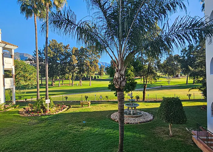 Two Bedroom Golf Side Apartment, Golf *