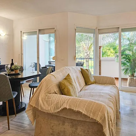Two Bedroom Golf Side Apartment, Mijas Golf